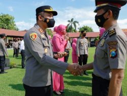 Kapolres Jombang Pimpin Upacara Kenaikan Pangkat Pengabdian Perwira