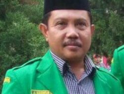 Kiai Imron Rosyadi, Pengasuh Pondok Pesantren Al Mimbar :  Setelah menerima SK, Kesekretariatan DPC Partai Gerindra harus cepat bergerak