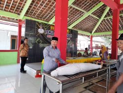 MAHASISWA KPMT UNIPDU 2022 MENYELENGGARAKAN PELATIHAN PEMULASARAN JENAZAH DAN PENCEGAHAN PENYEBARAN COVID -19 DESA PURISEMANDING