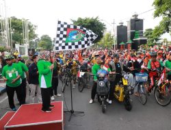 Gowes Harlah Ke – 13 Seribu Rebana, mendapat apresiasi dari Ibu Nyai Mundjidah Wahab, Bupati Jombang