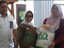 Usai lebaran Bupati kembali salurkan BPCB tahap dua  Pemerintah Di Desa Ngogri, Kecamatan Megaluh