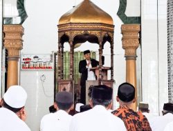 Isi Khtubah Jum’at Masjid Besar Al Ihsan Lhoksukon, Tgk. Murhaban : Bertakwalah, Meneladani Rasul dan Doa’kan Palestina