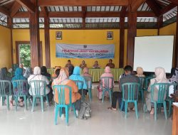 PEMBUKAAN PELATIHAN KEWIRAUSAHAAN JAHIT TAS HAJATAN