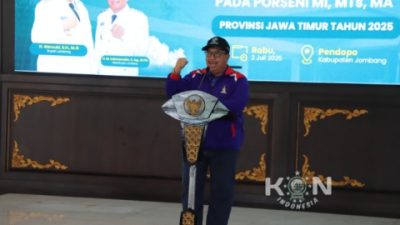 Bupati Warsubi Lepas Kontingen PORSENI Madrasah Jombang Menuju Jember