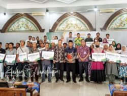 40 Pedagang Keliling di Jombang Terima Bantuan Modal Usaha dari Baznas